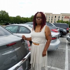 Meet your Posher, Edy